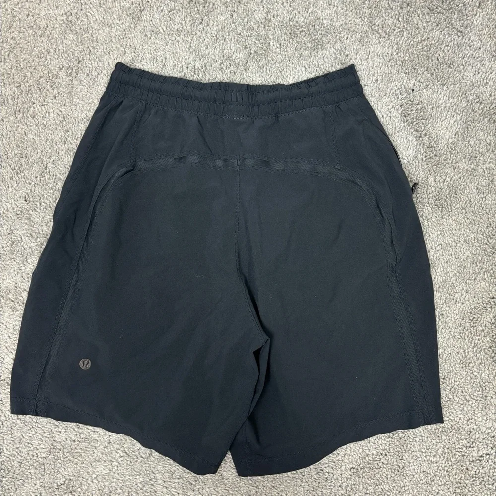 Black lululemon pace breaker 7” inseam‎ shorts